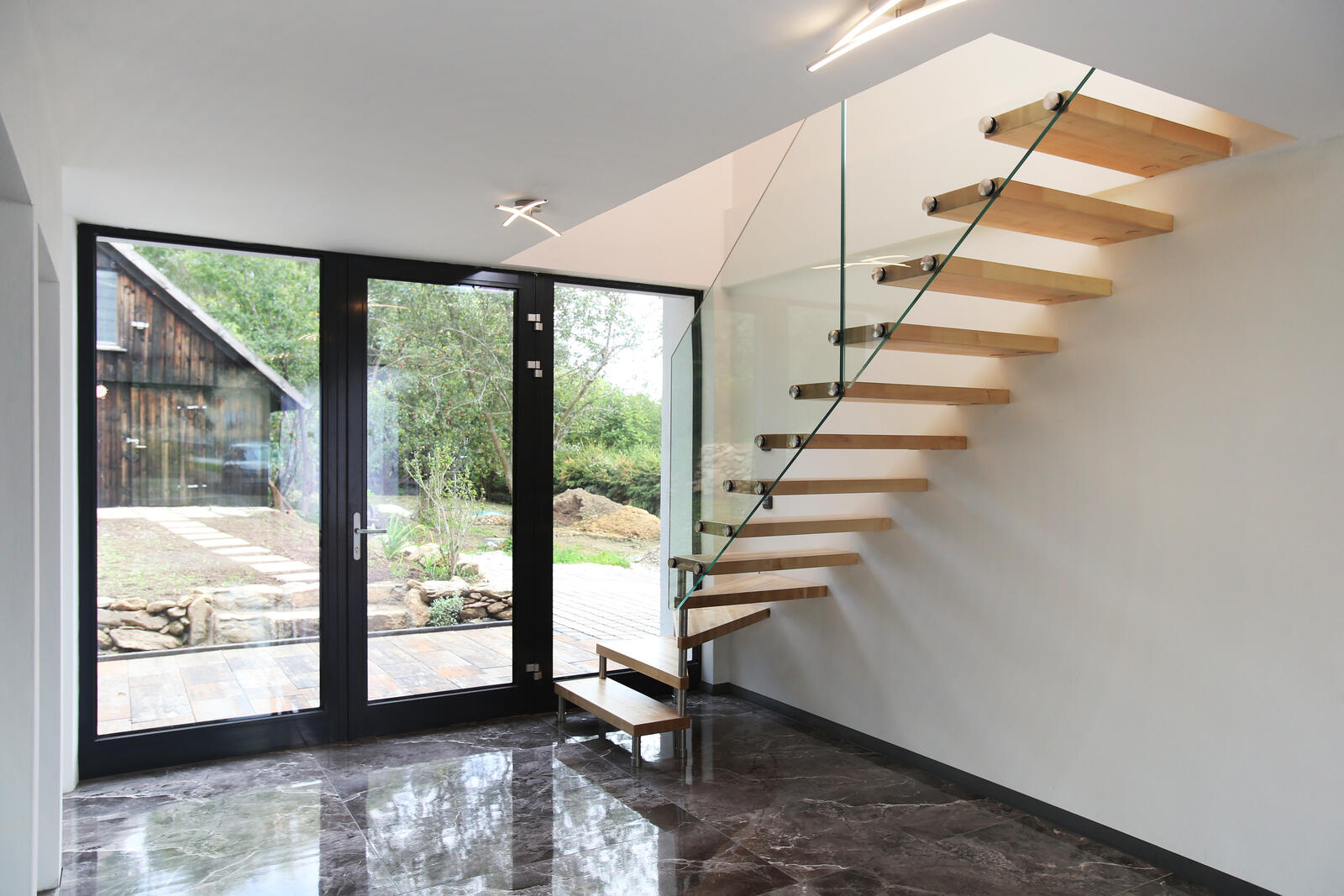 Wing staircase