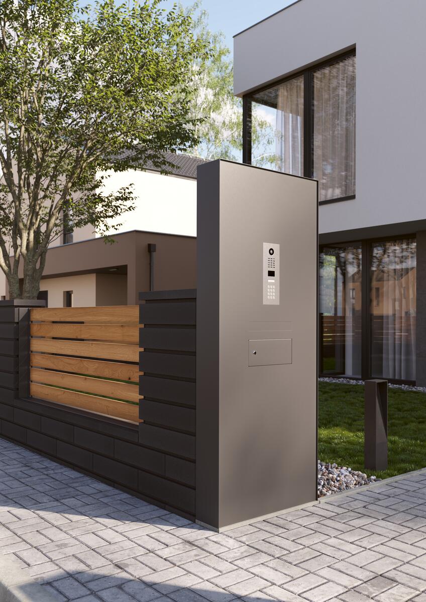 Shield – porch with letterbox and doorbell